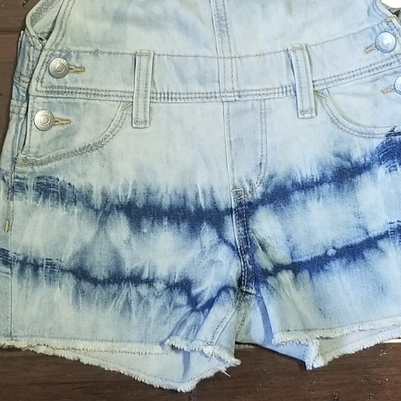 Cute denim overall shorts - Picture 4 of 4